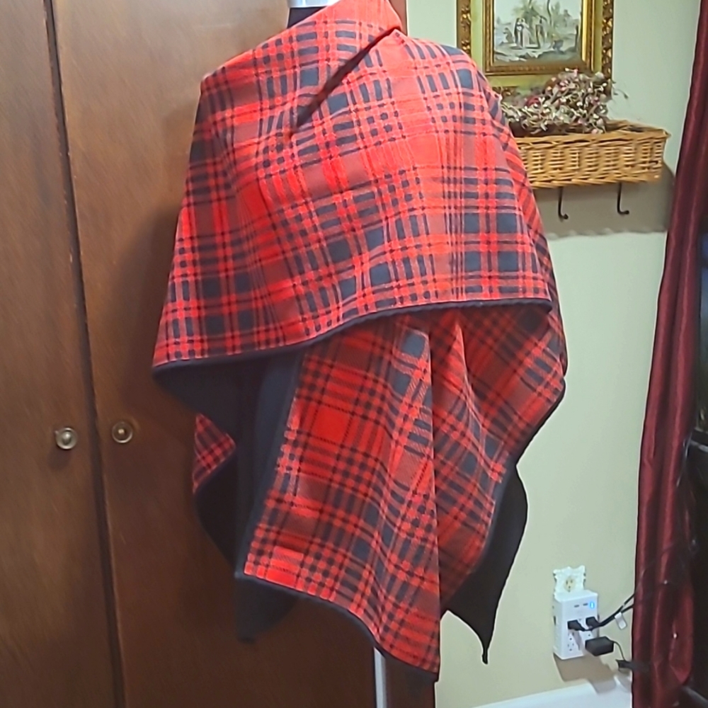 Reversible Wrap - image 1